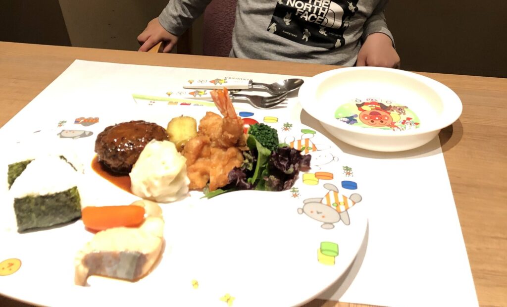 鬼怒川金谷ホテルの幼児セット（夕食）