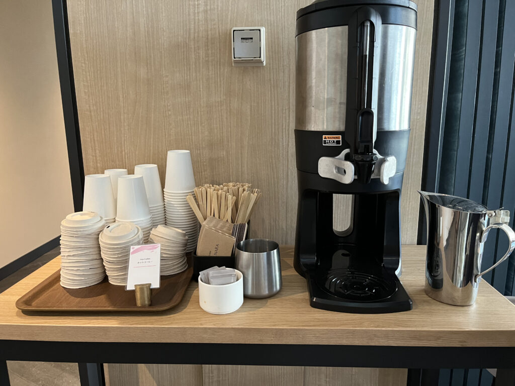 「ノボテル奈良」の朝食レストラン(ホットコーヒー)