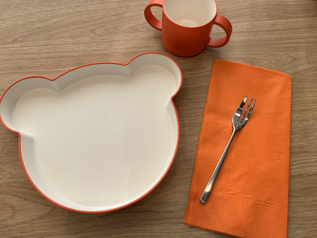 「ノボテル奈良」の朝食レストラン(キッズカトラリー)